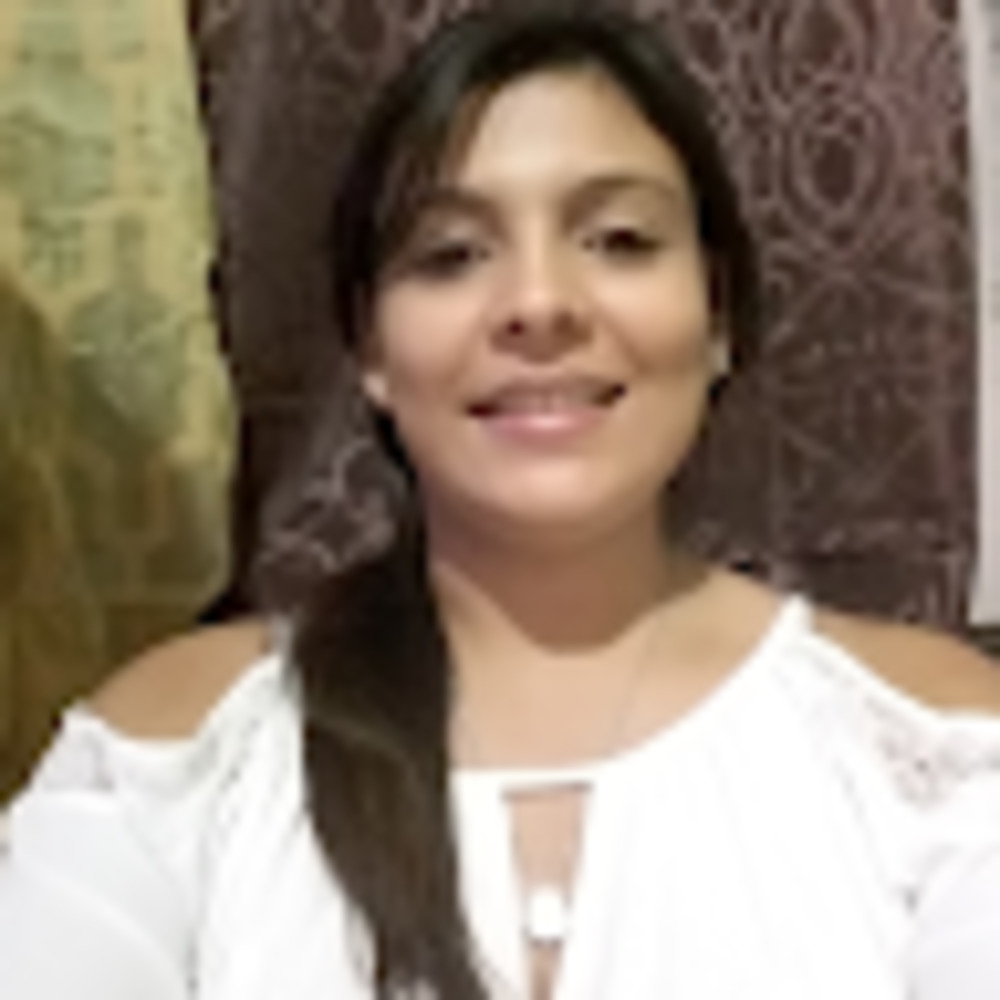 Meet your Posher, Yadira